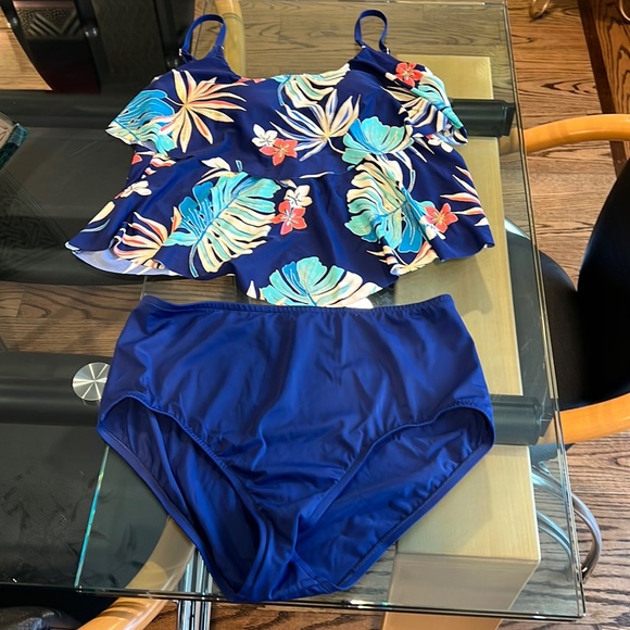 Maxine of Hollywood Other - Maxine of HOLLYWOOD Tankini Bathing Suit